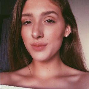 Meet your Posher, Savannah